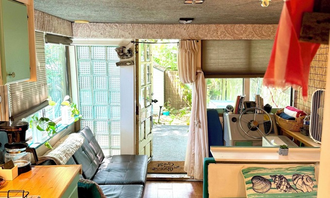 North Charleston Alquiler De Eote | Backyard Boathouse walking distance- a/c and outdoor garden space, pet perfect