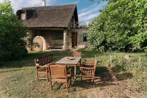 Sumeg Casa | Baglyashegy Vendégház dézsafürdővel