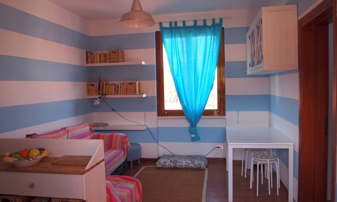 Bagnaia Apartamento | Bagnaia, isla de Elba a 50 metros de la playa, encantadora con vista al mar.