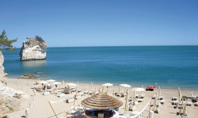 Mattinata Hotel | Baia Delle Zagare - Handwritten Collection