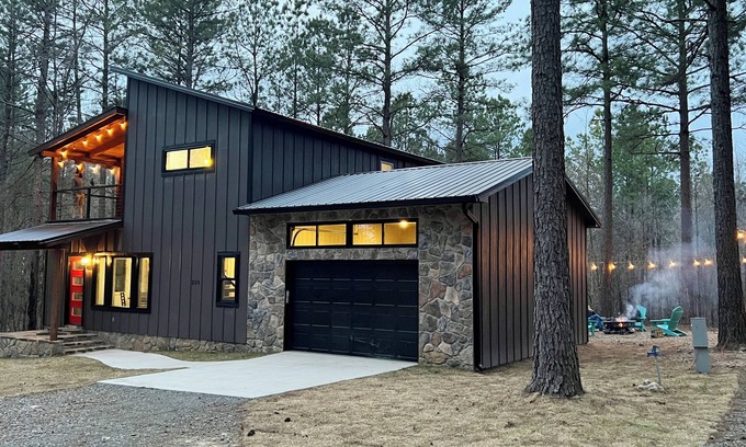 Murfreesboro Cabina | Bailee's River Retreat - Near the Crater of Diamonds & Little Missouri River