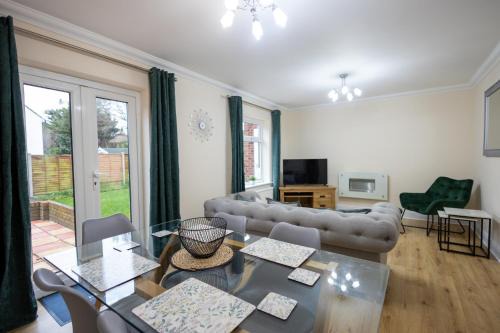 Colchester Casa | Bailey