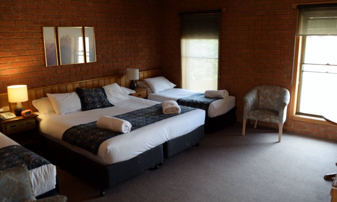 Bakery Hill Hotel | Bakery Hill Motel