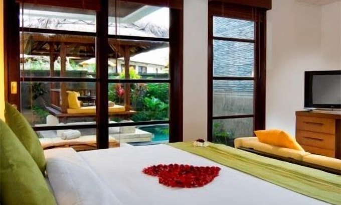 BTDC Apartamento | Bali Nusa Dua 2 BR Apt + PrivGarden & Dip Pool
