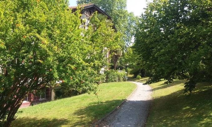 Valle de Carranza Casa | Balneario Casa Pallotti