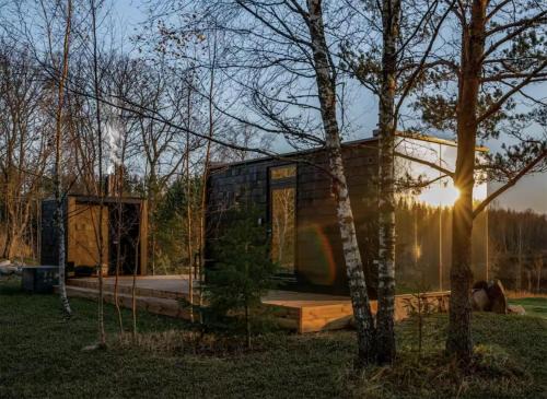 Whitefield Casa | Balsam Fir Mirror House at FarAway Pond