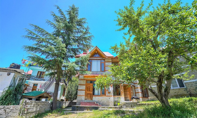 Aleo Cabaña | Balvenie 2BHK - A Mountain View cottage 5 minute away from Mall Road