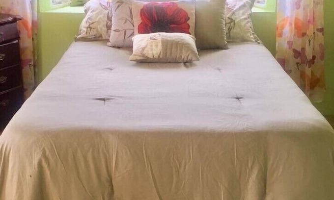 Stewart Town Casa | Alquiler de casa de vacaciones Bamboo Breeze Inn, a 5 millas de la colina desde el Priorato costero