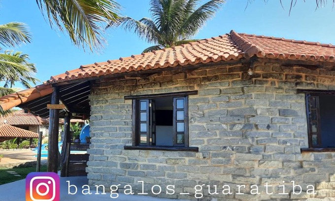 Prado Casa | Bangalô Aconchegante de Frente para o Mar