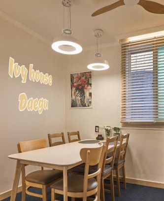 Jung-gu Apartamento | Banwoldang Stn 3min, Table for 6, Hotel bedding, Luggage Storage