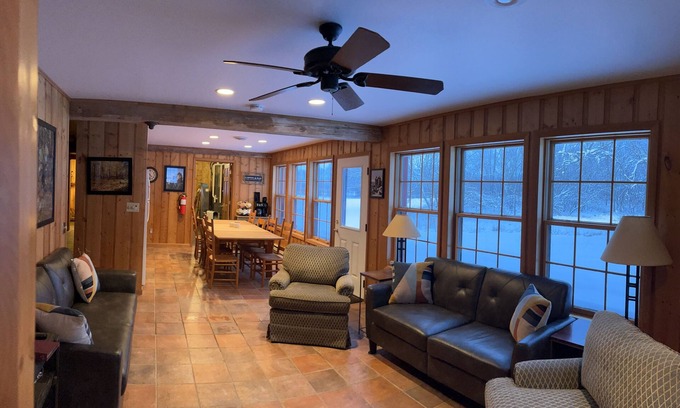 Baraboo Casa | Barn Haven: Group Adventure Retreat near Devil's Lake State Park!