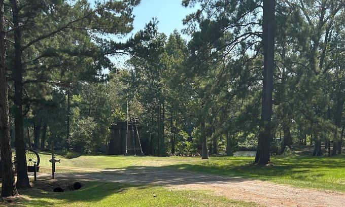 Jasper Apartamento | Barndominium along Angelina River near Lake Sam Rayburn great for Sportsmen