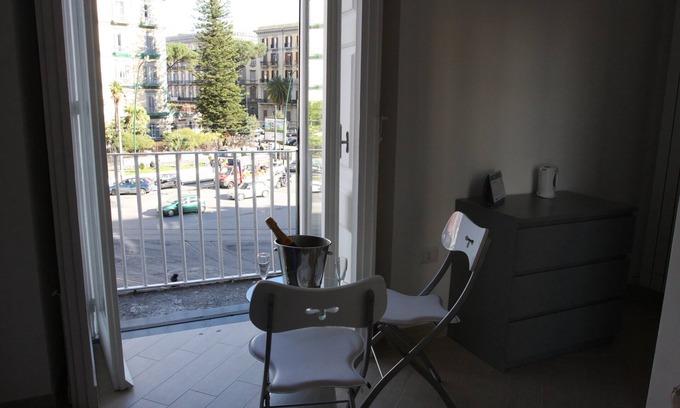 Mergellina Casa | Base Napoli B&B