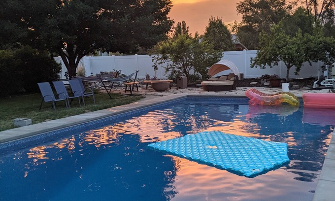Pleasant Grove Casa | Amplio sótano hogar para ocio o negocios