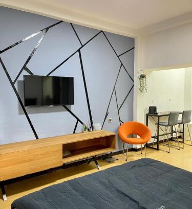 Haifa Apartamento | Bat Galim - Mirror Apartment by the beach
