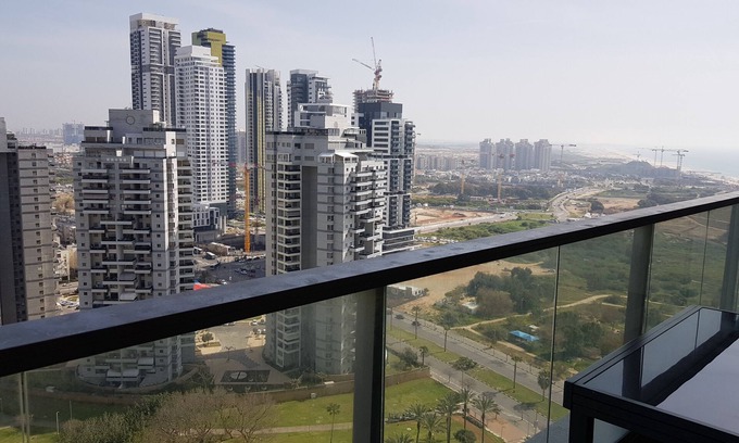 Bat Yam Condominio | Bat Yam Sea view 3 bedrooms-Luxury