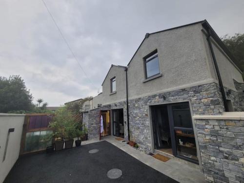 Newcastle Casa | Bath Lane Cottages & Sauna Garden