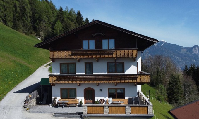 Schlitters Apartamento | Baumannerhof by Interhome