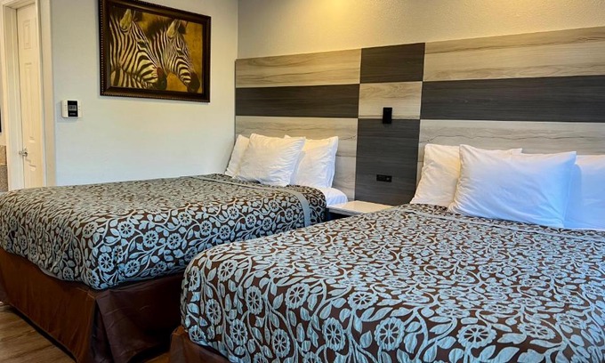 Oakland Hotel | Bay Breeze Inn