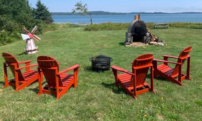 Eastport Casa | Bay Escape! Enjoy oceanfront living and walk the beach every day!