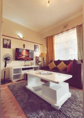 Homa Bay Apartamento | Bay Loft Apartment 1 BR Netflix n Internet