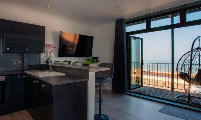 Westbrook Apartamento | Bay View - Seaside Escape