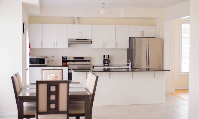 Carrying Place Casa | Bayfront Serenity Escape in Prince Edward County!