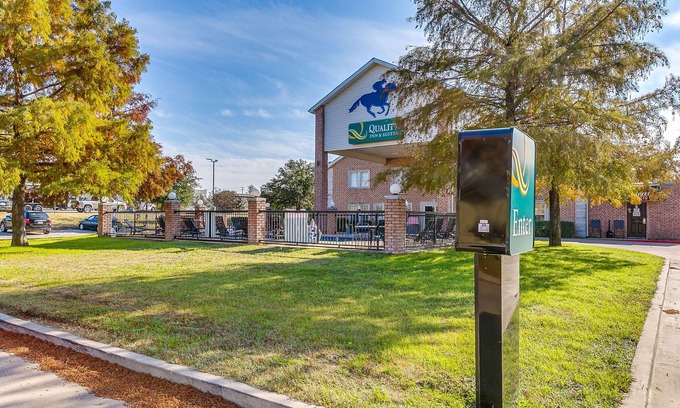 Willow Park Hotel | Baymont by Wyndham Willow Park