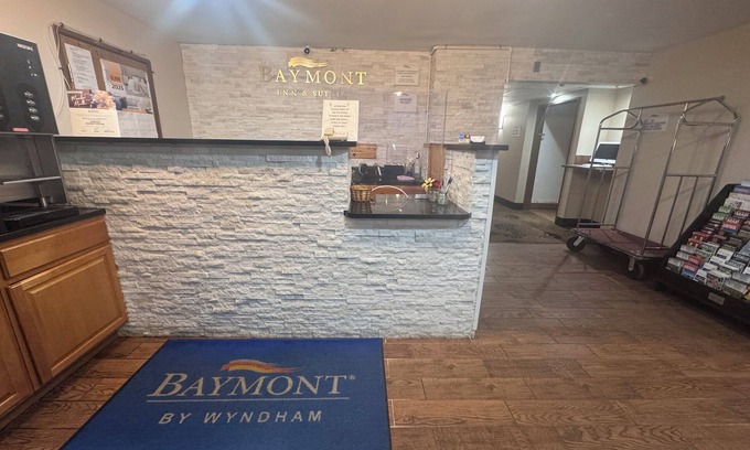 Richmond Hotel | Baymont Inn & Suites by Wyndham Richmond