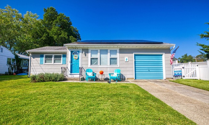 North Cape May Casa | Bayside Pet Friendly w/CM Beach Tags