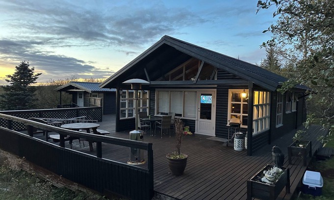 Selfoss Cabina | Beautiful family Cabin with in Grímsnes- og Grafningshreppur