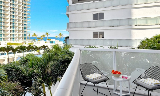 Barrier Island Condominio | Beach Club: Oceanfront, Resort Amenities, Balcony Views