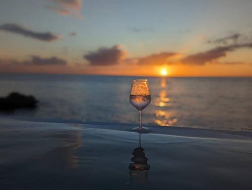 Dominicus Apartamento | Beach Front Apartment at Tracadero Marina
