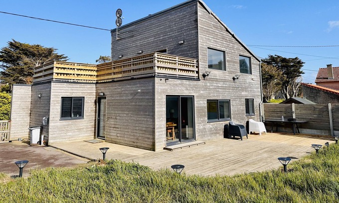 Lindbergh Plage Casa | Beach front property, Sea views!
