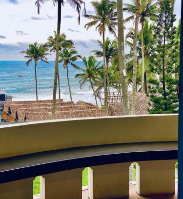 Varkala Complejo | beach view balcony resort by hello varkala