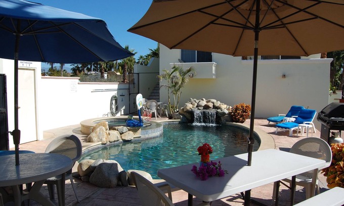 El Pescadero Villa | Frente a la playa con piscina y jacuzzi frente al famoso Surf Break