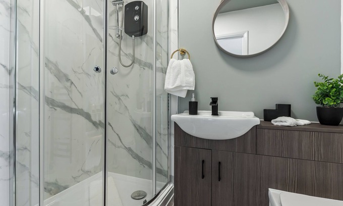 Redcar Hotel | Beachfront Aparthotel, Deluxe Apartment with free parking #8