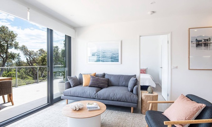 Rosebud Apartamento | Beachfront Apartment with lots of Wow