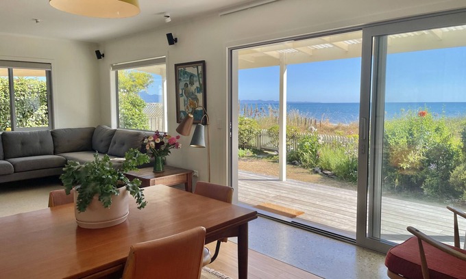 Patons Rock Casa | Frente a la playa de Bach, a 1 minuto del océano, vistas impresionantes, ideal para familias