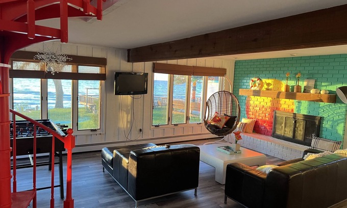 Port Austin Casa | Beachfront Bungalow Retreat on Lake Huron! #9