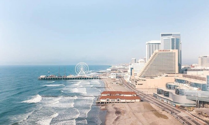 Atlantic City Apartamento | Beachfront Double Queen Hotel CozySuite