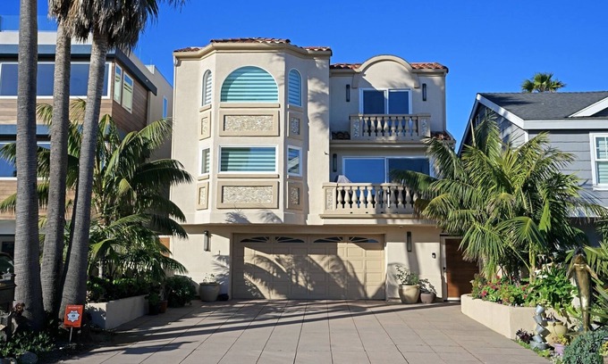 Silver Strand Casa | Beachfront -escape to California’s best kept secret Silverstrand Beach.