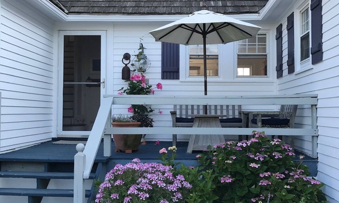 Surf City Casa | Beachfront House with private beach walk and multiple decks