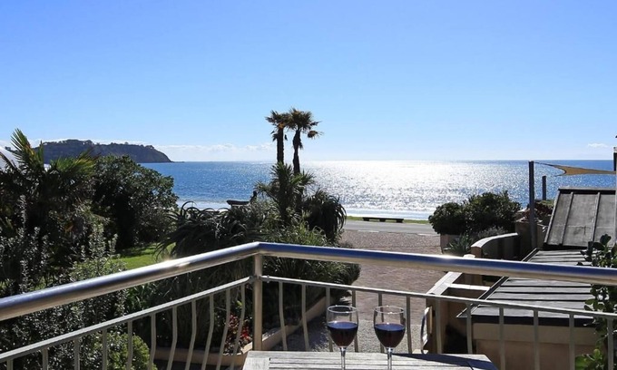 Onetangi Apartamento | Beachfront on Waiheke