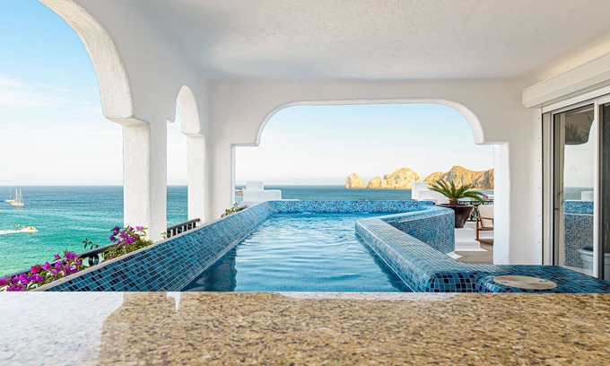 Auroras Condominio | Beachfront Penthouse by Pueblo Bonito