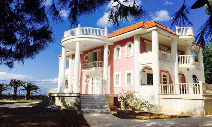 Eleonas Villa | Villa frente a la playa con vistas majestuosas - Peloponeso - 2 horas al oeste de Atenas