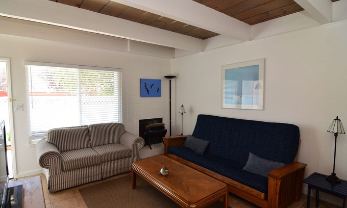 Rio del Mar Casa | Aptos junto a la playa: paseo rápido a la playa, mascotas, wifi, lavadora y secadora