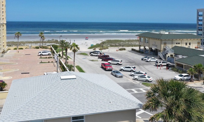 Jacksonville Beach Casa | Casa junto a la playa con 2 pisos