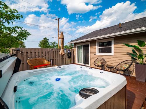 Avon Lake Casa | Beachwood Ave, Avon Lake