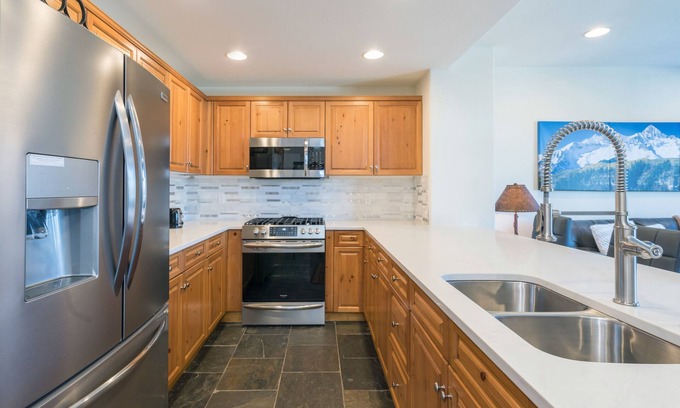 Mountain Village Condominio | Bear Creek Lodge 209ab 2 Bedroom Condo by Alpine Lodging Telluride